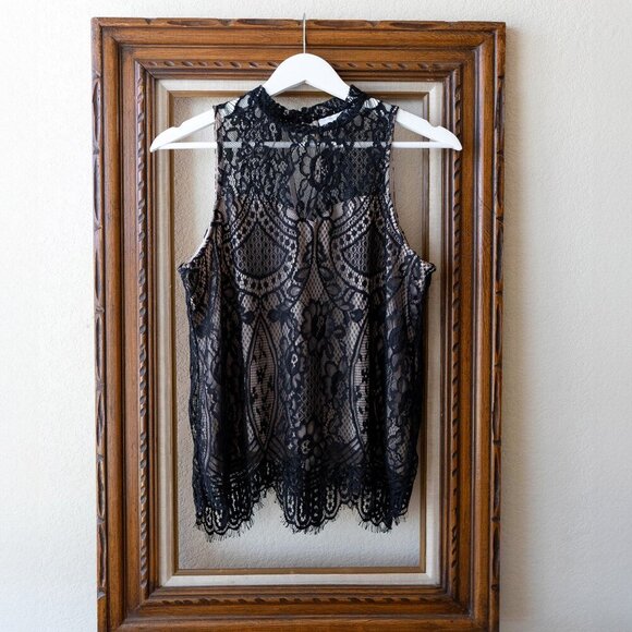 New York & Company Tops - New York & Co Blouse Sz M Black Eyelash Lace Lined Sleeveless Keyhole Halter Top